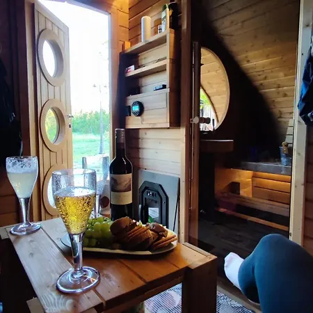 Saaremaa Saunakompleks Kanissaarel * Kaunissaare