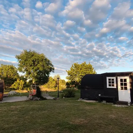 Campsite Saaremaa Saunakompleks Kanissaarel Kaunissaare